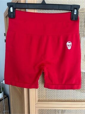 Gymreapers Red Seamless Scrunch Biker Shorts Size Small Athletic Gym Shorts